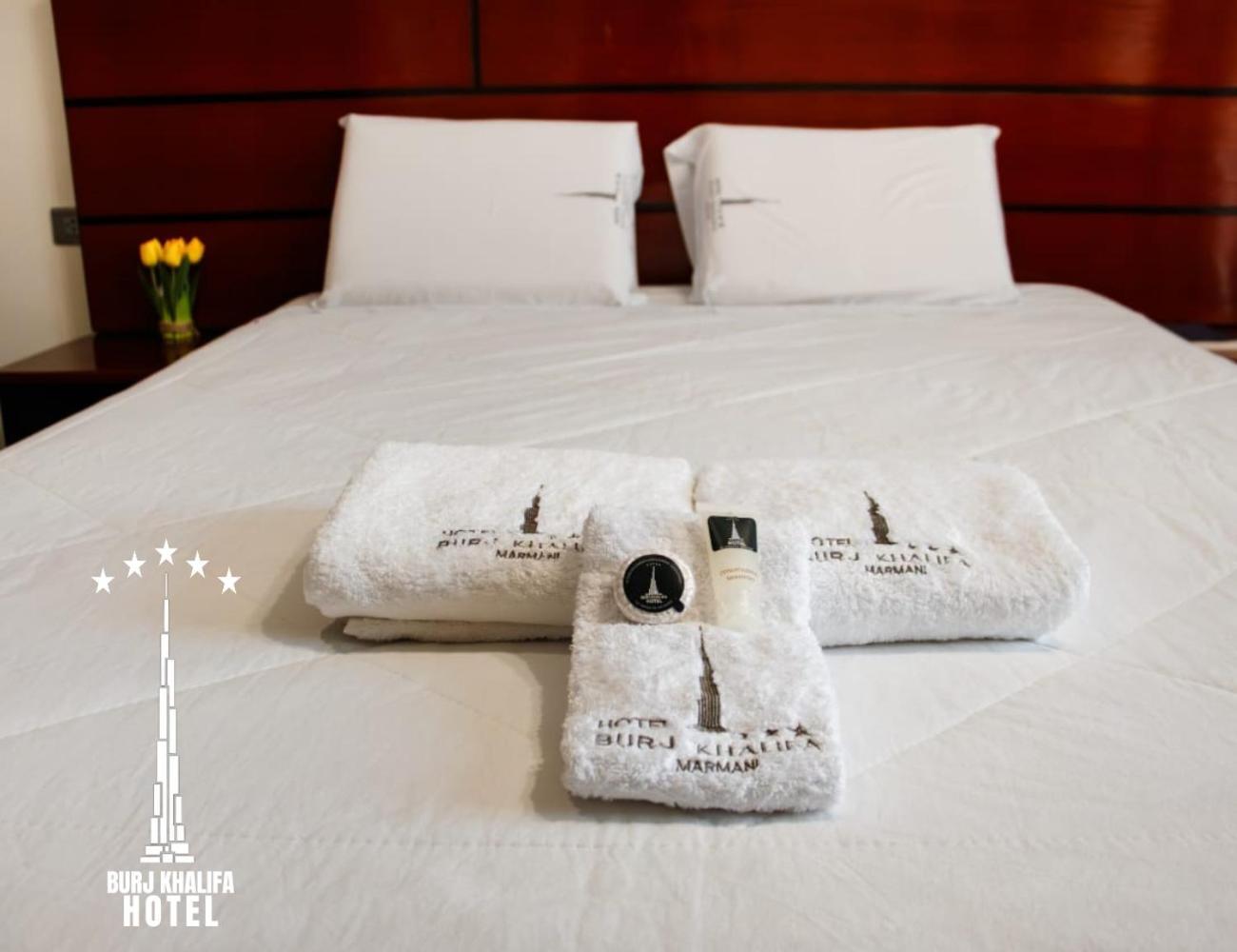 Hotel Burj Khalifa Quillabamba エクステリア 写真